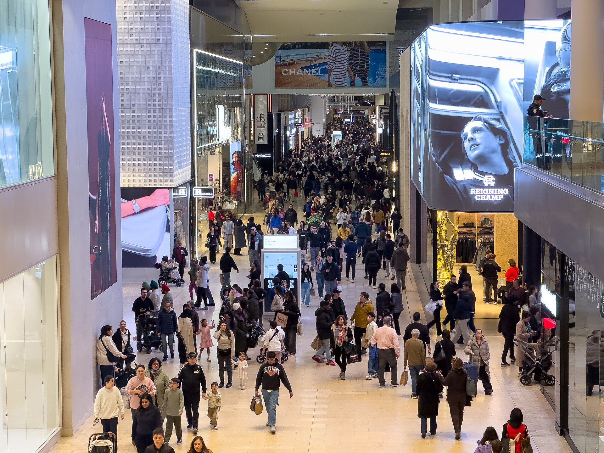 Busy shopping promenade
